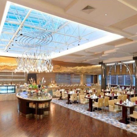 Golden Eagle Summit Hotel Downtown Nanjing  Eksteriør billede